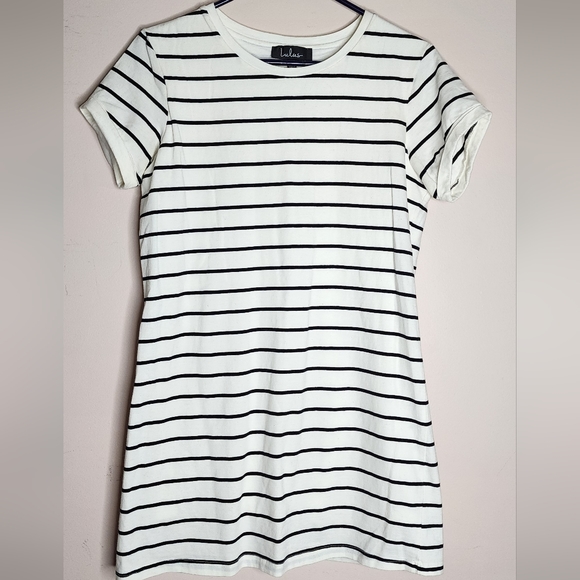 Lulus Cafe Black & Cream stripe dress Sale 💐💐2 for 40 mix size if you like - Picture 2 of 12